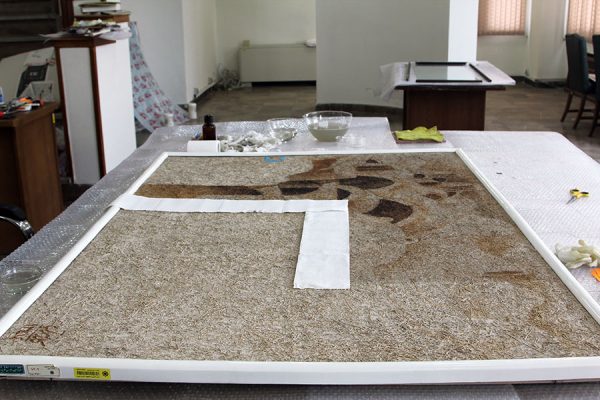 پدیدار شدن تدریجی لایۀ تمیز زیرین از پس آلودگی ۴۰ ساله